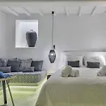 Mykonian Mews